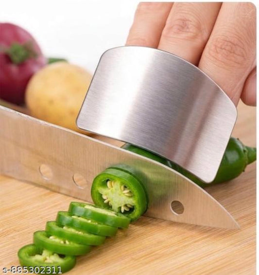 Finger guard for vegetable cutting